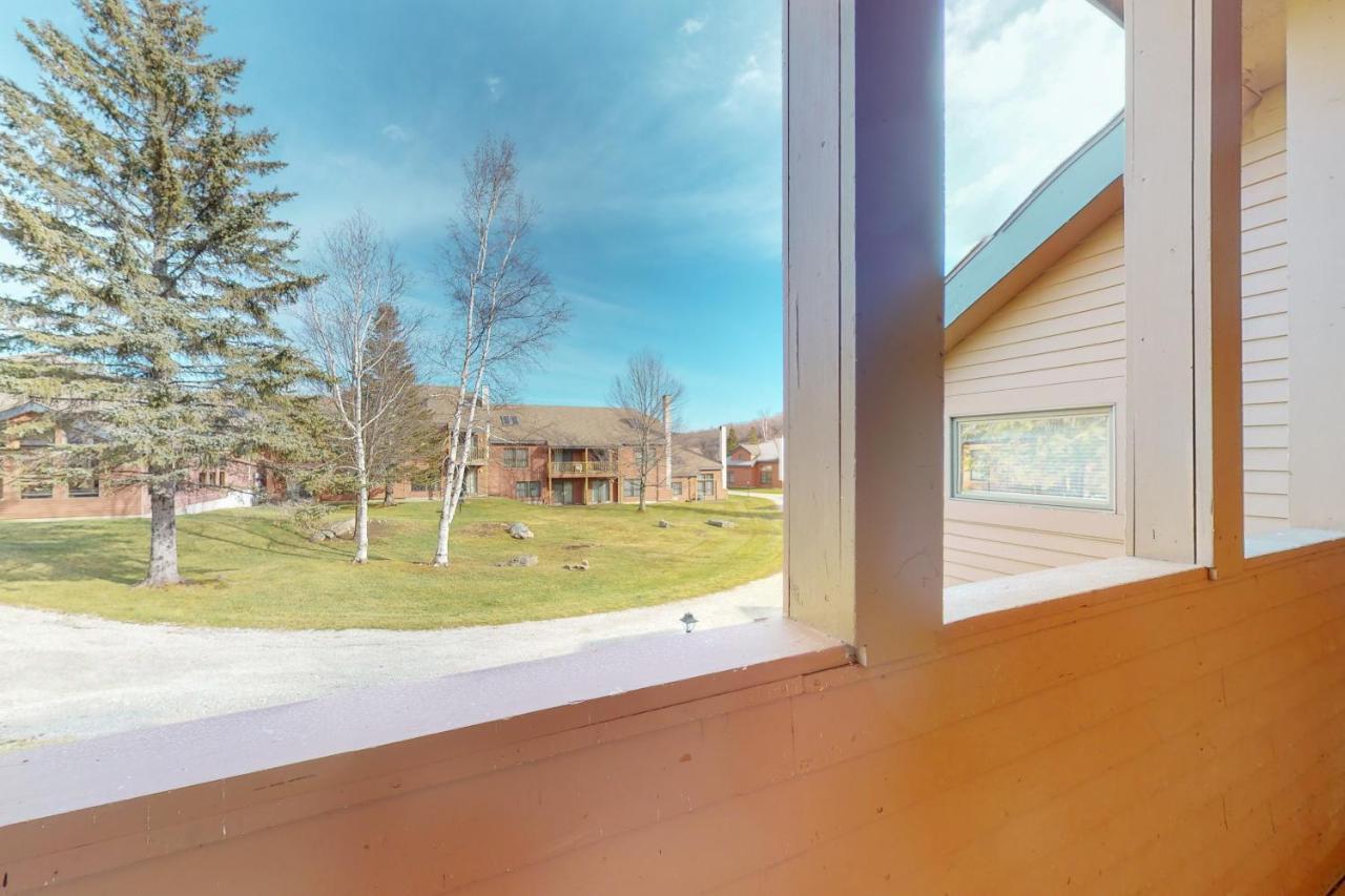 Cozy Modern Comfort Killington Exterior photo